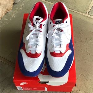Nike Air Max 1 sneakers size 11.5